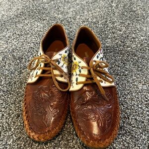 Laidback London Coriander Oxfords Womens Size 41 Brown Leather Hand-Embroidered
